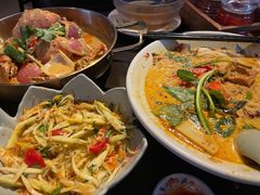 -大头虾越式风味餐厅(光明广场店)