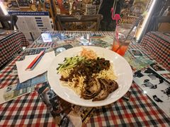 -鼓楼吃面·肉啃肉(南锣鼓巷店)