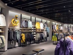 -凯乐石KAILAS(万国奥特莱斯店)