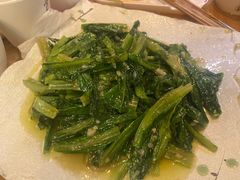 蒜茸油麦菜-小俩口烧烤东北菜(双井店)