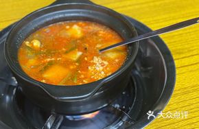 Sour Spicy Noodles Hot Pot