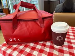 -红宝石·鲜奶小方·海派西点房(南丹店)