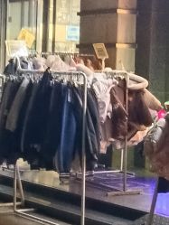 -乐友孕婴童(挚信樱花园店)