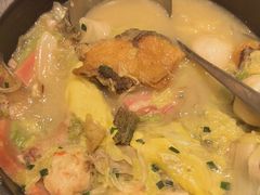 -沪华海鲜大酒楼(南汇店)