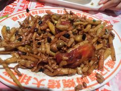 -威记烧嘢·南宁烧烤·超级生牛(绿地店)