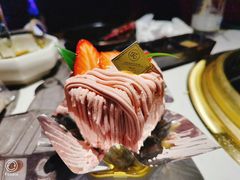 草莓の山丘-卷心卷意·轻甜蛋糕(新光天地店)