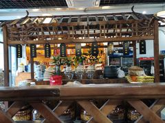 -黄桷树曹家私房菜(江与城店)