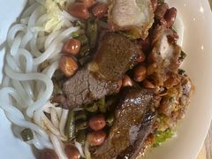 -牛八宝桂林米粉(八里庄店)