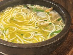 -良米山·云南野生菌过桥米线(上海首店)