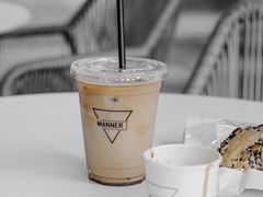燕麦桂花拿铁-Manner Coffee(芮欧百货店)