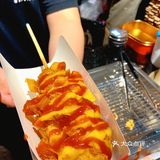 在青岛吃过就念念不忘的米热狗️ 终于开来昆明了！