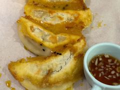 牛肉锅贴-春家·非遗手工小吃(三墩新天地店)