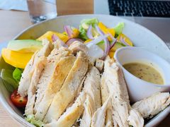 鸡肉牛油果芒果色拉-Wagas沃歌斯(五道口购物中心店)