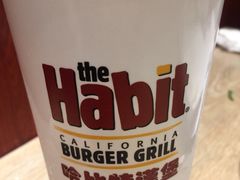-The Habit Burger Grill 哈比特汉堡(爱琴海店)