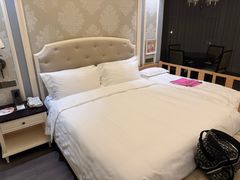 -安吉银润锦江城堡酒店(Hello Kitty主题乐园店)