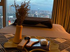 -得闲·高空SPA(东盟店)