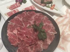 -泓炙颐凤鲜海鲜火锅料理(桐乡店)