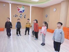 -小荧星艺校(浦东中环分校)