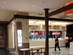 -阿瓦山寨·湘菜现炒·剁椒鱼头王(咸阳总店)