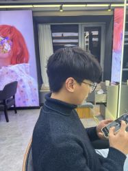 -藤野造型烫发染发