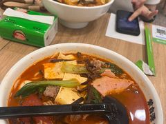 -蒙自源米线大王(东站店)