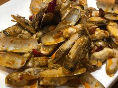 -东来菜馆•手抓海鲜家常菜•海鲜锅贴(鸽子窝店)
