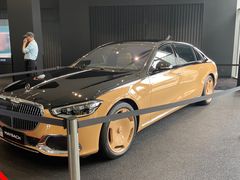 -奔驰上海利星(七宝店)