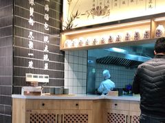 大堂-馋三尺蟹粉小笼(人民广场店)