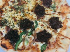 牛肉芝士双拼披萨-宅恩特披萨(百汇城店)