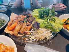 -大头虾越式风味餐厅(光明广场店)