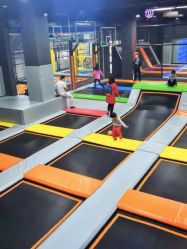 -蹦贝运动中心·蹦床·攀岩·闯关(龙岗店)