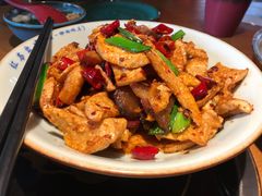 土萝卜干炒腊肉-吃饭皇帝大·土家民族菜(武陵源店)