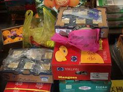 零售区-上海龙吴水胜海发市场