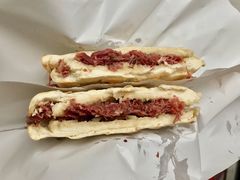 腊牛肉夹馍-杨天玉腊牛羊肉店