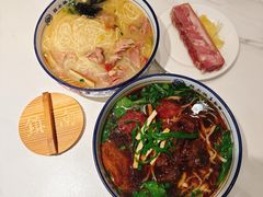 -镇南锅盖面馆(解放路店)