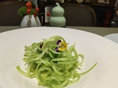 炝拌鲍芹-金海华·悦食东方(苏州中心商场店)