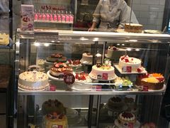 面包甜点陈列柜-味多美(江桥万达店)