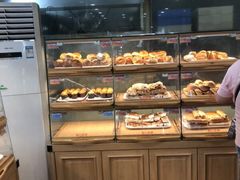 面包甜点陈列柜-新侨三宝乐面包店(崇文门店)