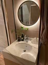 -苑苑vbeauty科技美容SPA