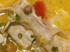 -渝是乎酸菜鱼·川渝小炒(新世界百货望京店)