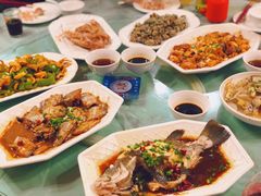 -沈家门海鲜夜排档(东港店)