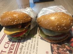 -The Habit Burger Grill 哈比特汉堡(复兴soho店)