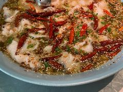 -姚姚酸菜鱼·金戈戈香港豉油鸡(喜荟城联名店)