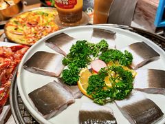 -草家酱蟹炭火烤肉店(珲春南路一店)