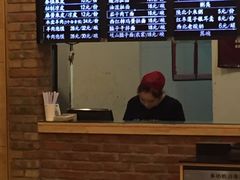 -秦香陕西食府(华贸天地店)