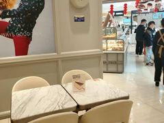 -面包新语(龙湖·西宸天街店)
