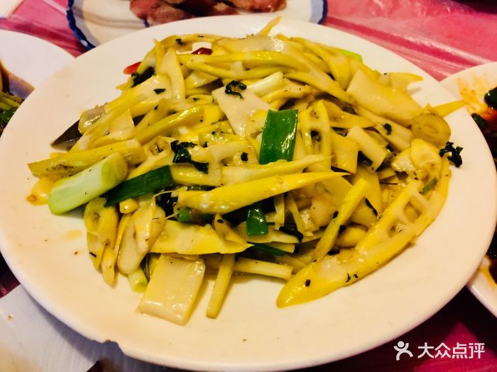 尹牛肉大排档-炒鲜笋-菜-炒鲜笋图片-绵竹市美食-大众点评网