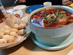 -渝信川菜 · 川味家常菜(财富购物中心店)