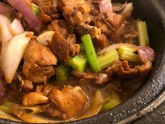 重庆鸡公煲小煲-宏大运餐厅(传媒大学店)