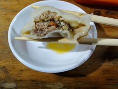 蟹粉小笼包-忆秦园小笼包(惠山古镇总店)